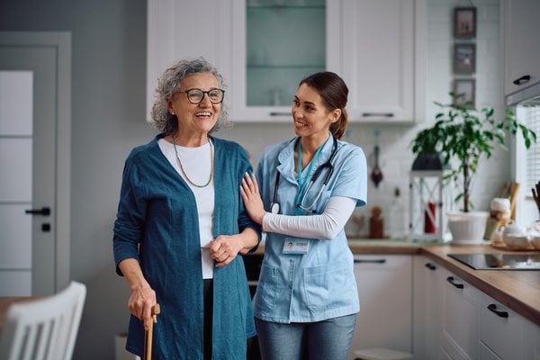 What's the Difference Between Independent and Assisted Living?